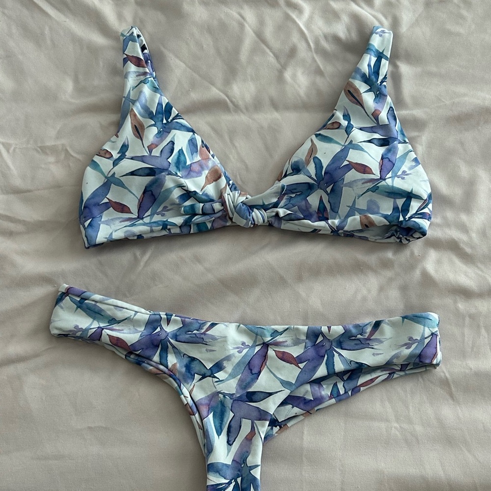 Midori Bikinis Floral Print Bikini Set (Top L / Bottom M)